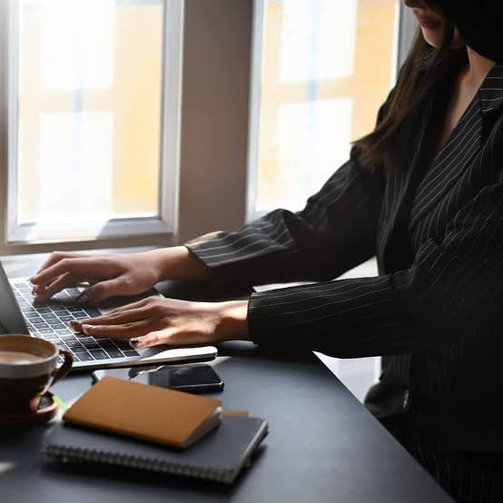 Accounting and Bookkeeping for UAE SMEs: What Owners Should Track Monthly